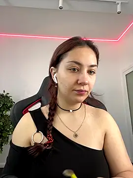 AshleySkott  online show from 09/18/25, 08:05