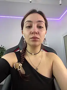 AshleySkott  online show from 10/03/25, 08:33