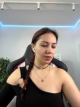 AshleySkott  online show from 10/10/25, 08:13