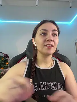 AshleySkott  online show from 11/03/25, 08:37