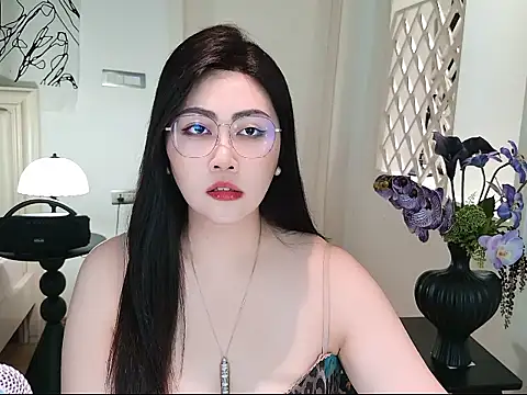 Snapshot of Tingdie chatting on 09/18/25, 03:25 Tingdie online show from 09/18/25, 03:25