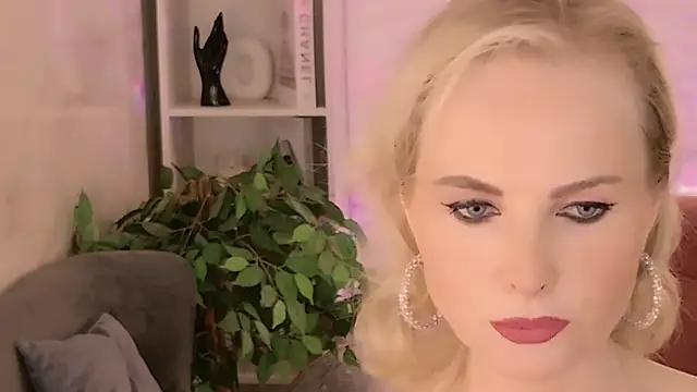 Sandra Kind online show from 06/05/26, 06:52