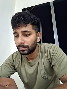 Snapshot of Sottkti chatting on 03/14/25, 06:18 Sottkti online show from 03/14/25, 06:18