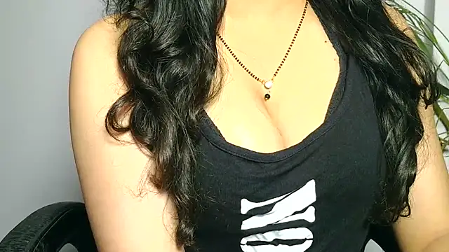 its siya online show from 11/18/25, 03:05