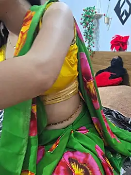 RealcoupleP online show from 05/04/26, 05:53