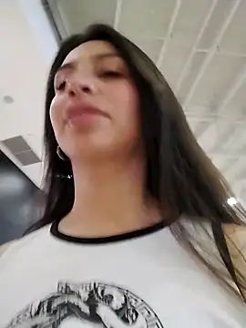 Snapshot of Nat_XxX chatting on 03/13/25, 07:17 Nat XxX online show from 03/13/25, 07:17