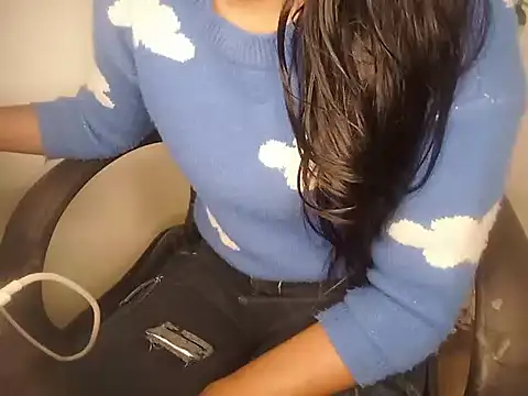 GOLDEN-BEAUTY online show from 02/18/25, 10:16