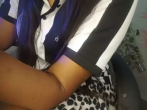 GOLDEN-BEAUTY online show from 03/21/25, 08:28