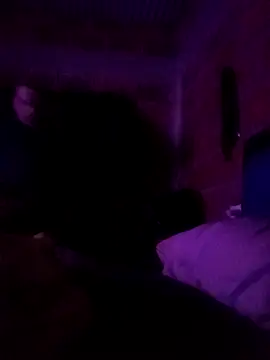 Snapshot of Mycansonhot chatting on 11/22/25, 04:22 Mycansonhot online show from 11/22/25, 04:22