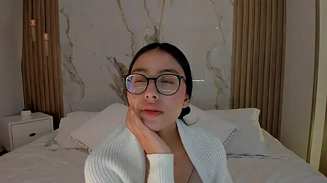 miss martiina online show from 09/12/25, 03:06