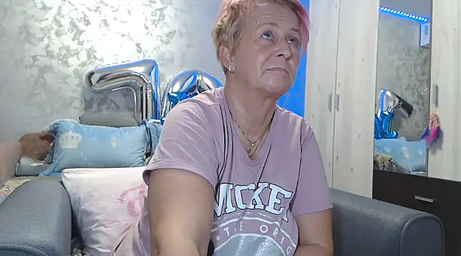 RosesandLillies online show from 01/01/25, 03:57