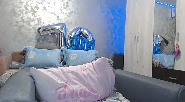 RosesandLillies online show from 01/01/25, 06:59