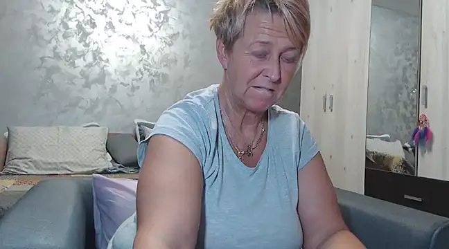 RosesandLillies online show from 02/05/25, 05:20