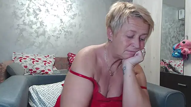 Snapshot of RosesandLillies chatting on 10/03/25, 04:37 RosesandLillies online show from 10/03/25, 04:37