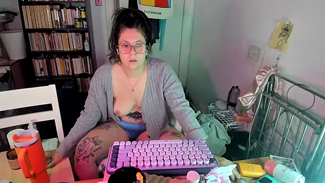 Snapshot of Rosiee69_ chatting on 11/09/25, 02:26 Rosiee69 online show from 11/09/25, 02:26