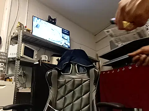 Mrnutella online show from 09/19/25, 08:53