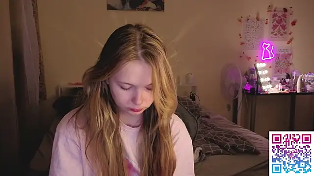 boozekirs  online show from 10/27/25, 02:37