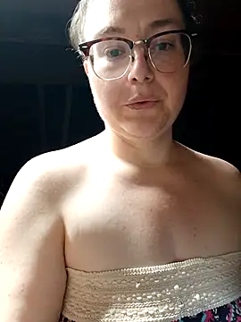 HTXBELLE online show from 09/24/25, 01:53