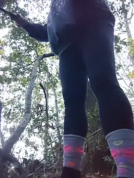 HTXBELLE online show from 11/29/25, 10:57