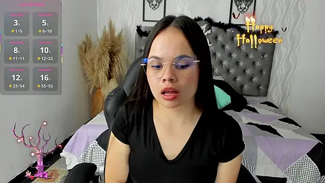 Kath latorre online show from 10/22/25, 01:33