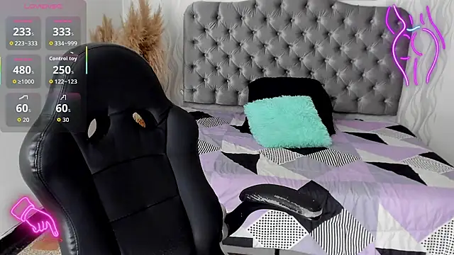 Snapshot of Kath_latorre chatting on 11/05/25, 01:33 Kath latorre online show from 11/05/25, 01:33