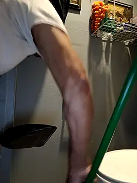 Snapshot of bimexpoexist chatting on 10/03/25, 10:29 bimexpoexist online show from 10/03/25, 10:29