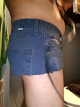 Snapshot of bimexpoexist chatting on 10/26/25, 12:49 bimexpoexist online show from 10/26/25, 12:49