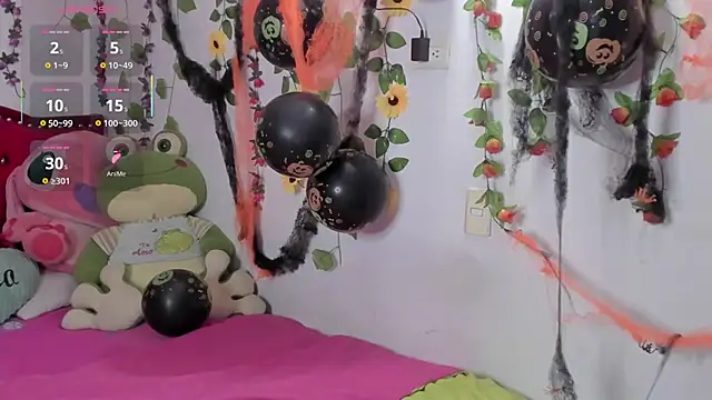 Snapshot of Rihana_Milan chatting on 10/22/25, 09:14 Rihana Milan online show from 10/22/25, 09:14