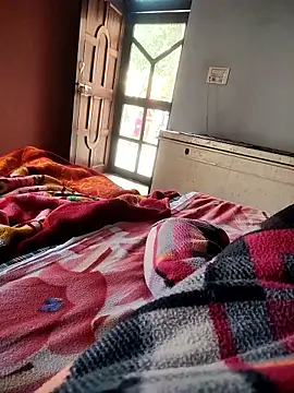 Snapshot of indian_couple4 chatting on 01/11/26, 03:55 indian couple4 online show from 01/11/26, 03:55