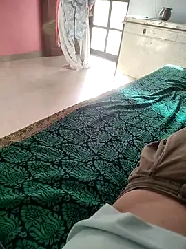 Snapshot of indian_couple4 chatting on 05/15/26, 02:18 indian couple4 online show from 05/15/26, 02:18