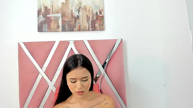 Snapshot of Emily-Carter chatting on 12/15/25, 09:08 Emily-Carter online show from 12/15/25, 09:08