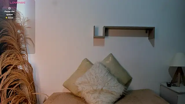 emily-777 online show from 11/01/25, 07:27