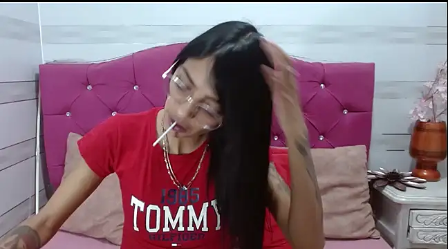 Karla SlutSkinny online show from 03/05/25, 03:18