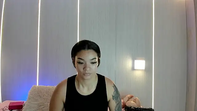 sasha riverss online show from 06/03/26, 07:30
