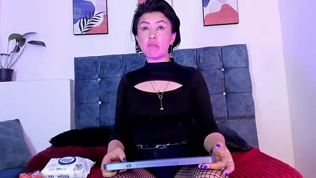 lilith catt online show from 03/12/25, 01:58