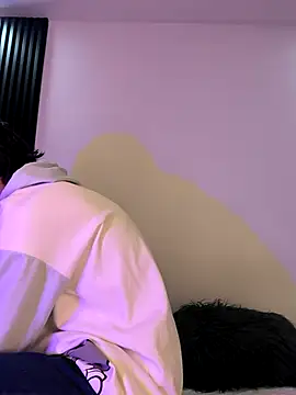 Snapshot of Andres_Sebas chatting on 03/08/25, 04:45 Andres Sebas online show from 03/08/25, 04:45