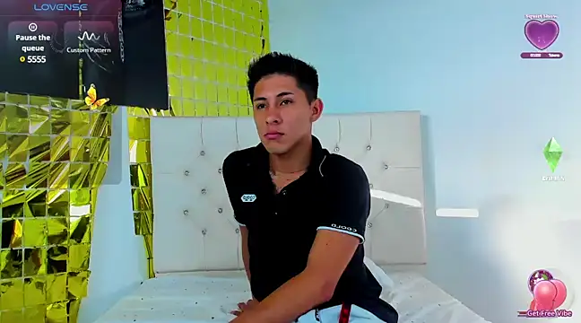 Angel Medina online show from 02/28/25, 12:42
