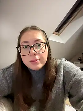 May Alisa online show from 10/08/25, 07:00