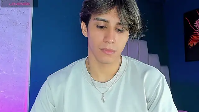 Snapshot of Allex_Cano chatting on 10/12/25, 02:54 Allex Cano online show from 10/12/25, 02:54