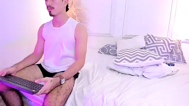 luna stanford online show from 03/12/25, 05:13