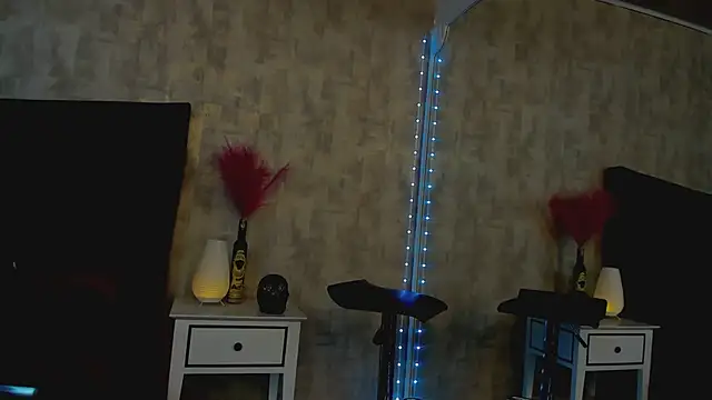 NahomyCarther online show from 05/26/26, 11:23