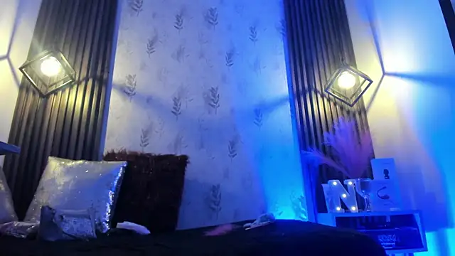 NahomyCarther online show from 07/22/26, 12:35
