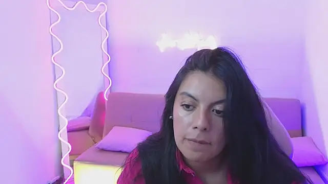 Coraline tay online show from 02/28/25, 06:21