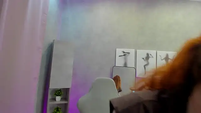 Sandra Wi1son online show from 06/03/26, 01:41
