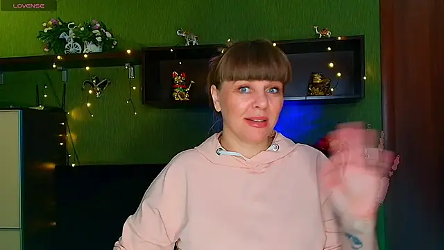 Snapshot of VeronikawGold chatting on 02/02/26, 05:55 VeronikawGold online show from 02/02/26, 05:55