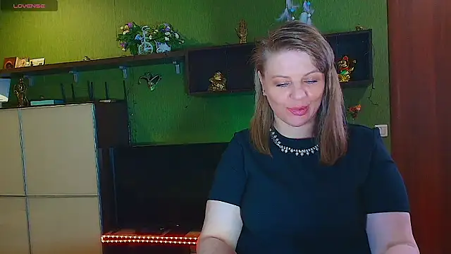 Snapshot of VeronikawGold chatting on 03/05/26, 02:40 VeronikawGold online show from 03/05/26, 02:40