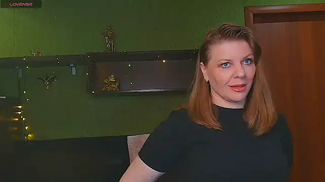 Snapshot of VeronikawGold chatting on 03/28/26, 03:39 VeronikawGold online show from 03/28/26, 03:39