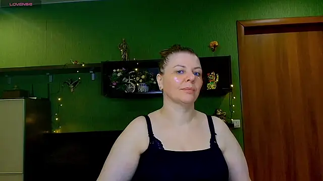 Snapshot of VeronikawGold chatting on 04/04/26, 11:08 VeronikawGold online show from 04/04/26, 11:08