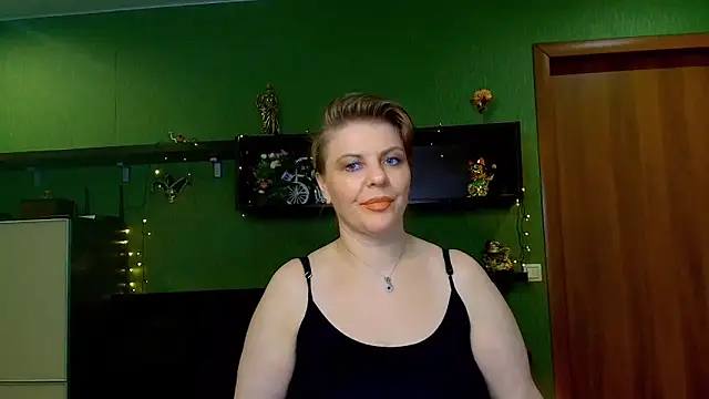 Snapshot of VeronikawGold chatting on 04/06/26, 07:59 VeronikawGold online show from 04/06/26, 07:59