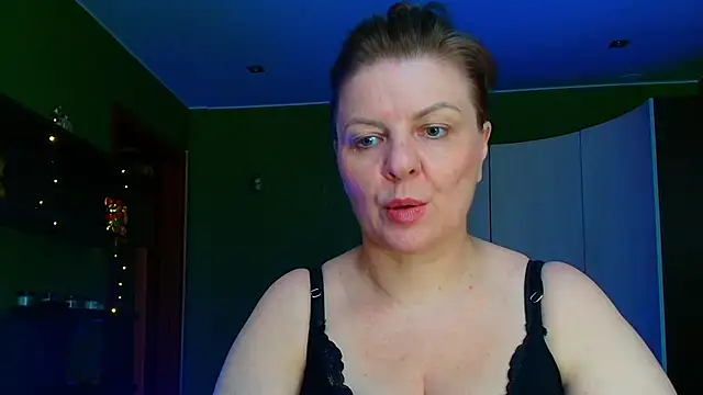 Snapshot of VeronikawGold chatting on 05/21/26, 03:41 VeronikawGold online show from 05/21/26, 03:41